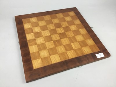 Lot 307 - A JAQUES LONDON CHESS BOARD