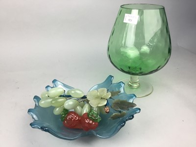 Lot 521 - A LOT OF COLOURED GLASS