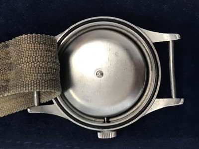 Lot 729 - A GENTLEMAN'S SMITHS MILITARY STAINLESS STEEL MANUAL WIND WRIST WATCH