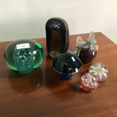 Lot 561 - A COLLECTION OF GLASS PAPERWEIGHTS