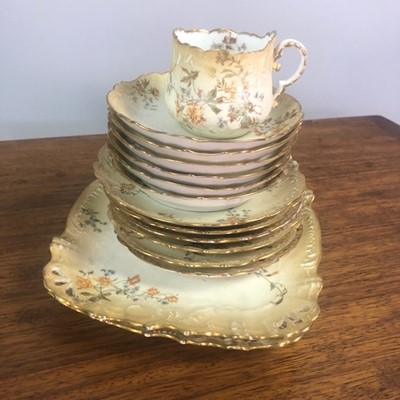 Lot 589 - A VICTORIAN LIMOGES TEA SERVICE