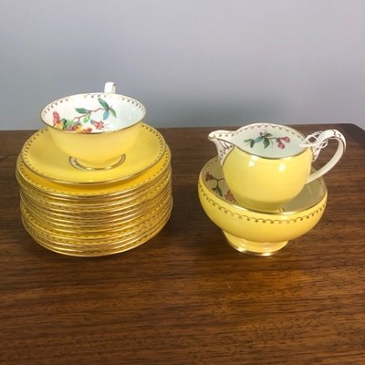 Lot 593 - AN EARLY 20TH CENTURY CHELSON TEA SERVICE