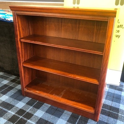 Lot 611 - A MODERN MAHOGANY OPEN BOOKCASE