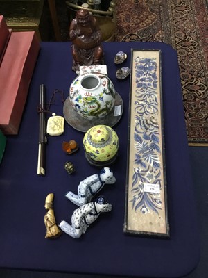 Lot 573 - EARLY 20TH CENTURY CHINESE BONE CHOPSTICKS TRAVELLING SET AND OTHER OBJECTS