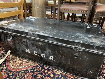 Lot 655 - AN EARLY 20TH CENTURY VALET TRAY AND A METAL TIN TRUNK