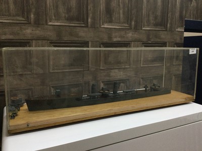 Lot 658 - A MODEL SHIP IN DISPLAY CASE