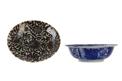 Lot 894 - AN EARLY 20TH CENTURY JAPANESE CIRCULAR BOWL AND ANOTHER
