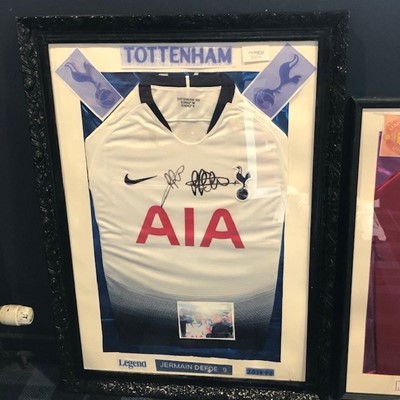 Lot 300A - A TOTTENHAM HOTSPURS JERSEY