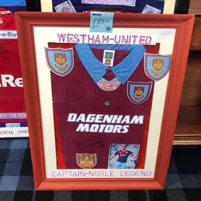 Lot 350A - A WEST HAM UNITED F.C. JERSEY