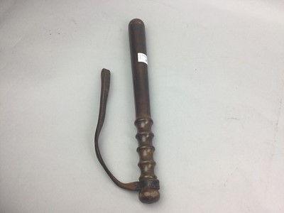 Lot 45 - A 20TH CENTURY POLICE TRUNCHEON