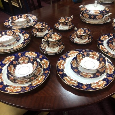 Lot 325A - A ROYAL ALBERT 'HEIRLOOM' PATTERN PART DINNER SERVICE