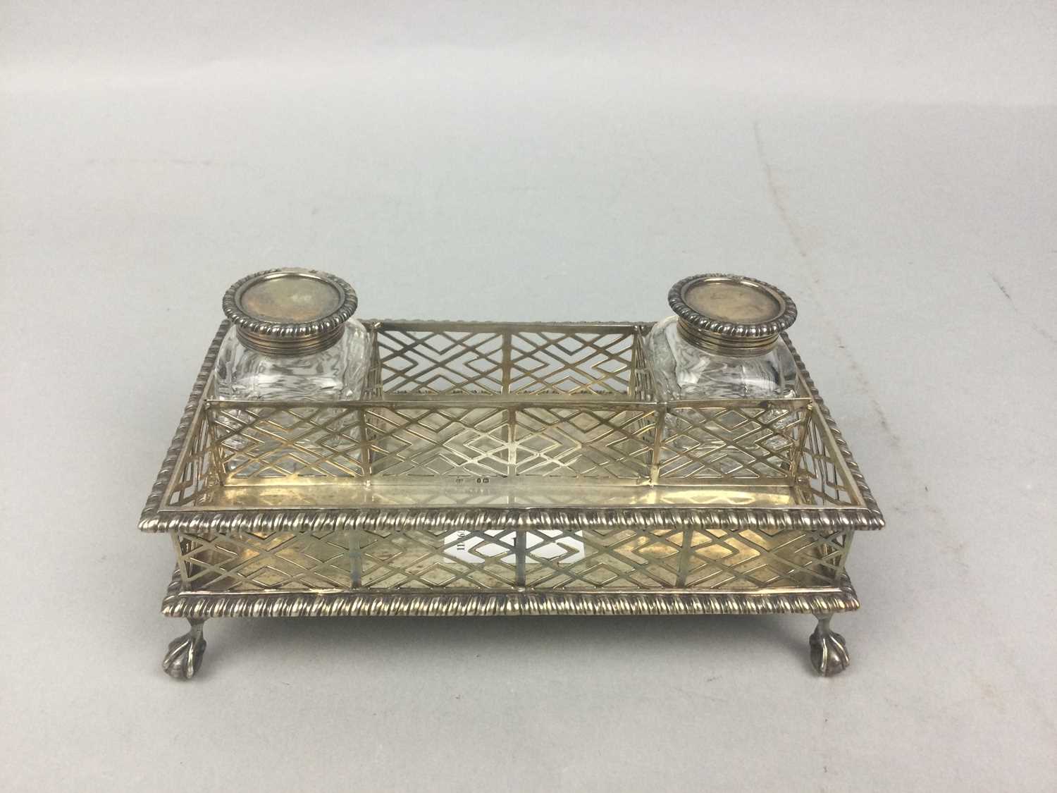 Lot 1 - A SILVER INKSTAND