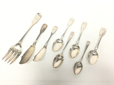 Lot 495 - A VICTORIAN SILVER FISH SERVING FORK, ALONG WITH OTHER SILVER FLATWARE