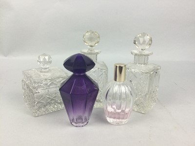 Lot 98 - A LOT OF CRYSTAL AND OTHER PERFUME BOTTLES