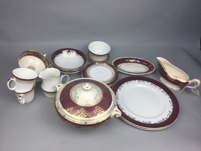 Lot 111 - A LOT OF VARIOUS TEA AND DINNER WARE