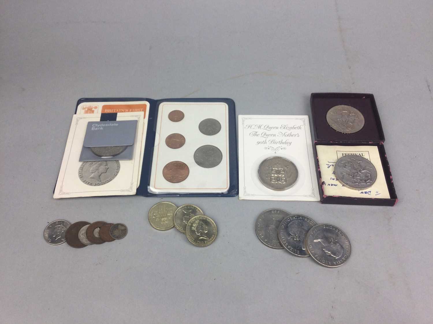 Lot 30 - A COLLECTION OF COINS