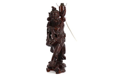 Lot 917 - AN EARLY 20TH CENTURY CHINESE CARVED ROOTWOOD FIGURAL LAMP