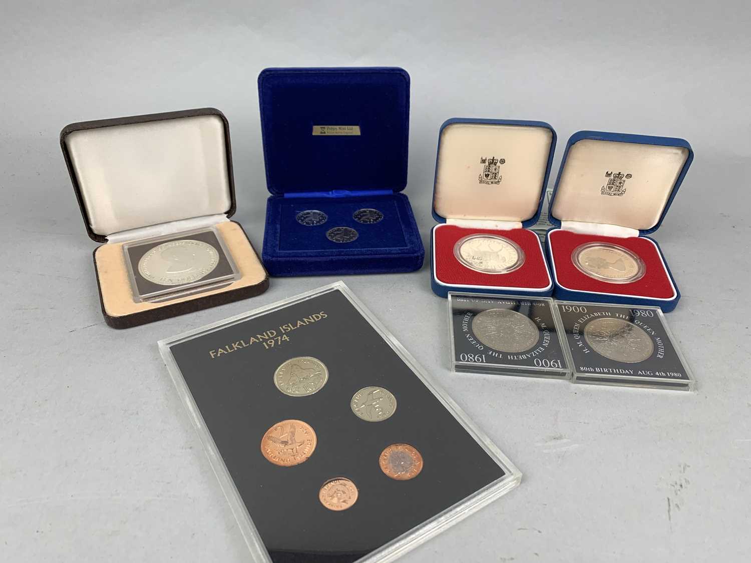Lot 77 - A LOT OF SILVER AND OTHER GB COINS