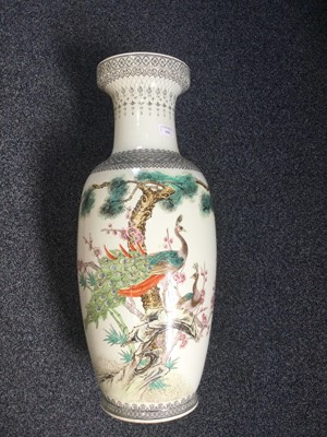 Lot 919 - A NEAR PAIR OF CHINESE REPUBLIC PERIOD VASES