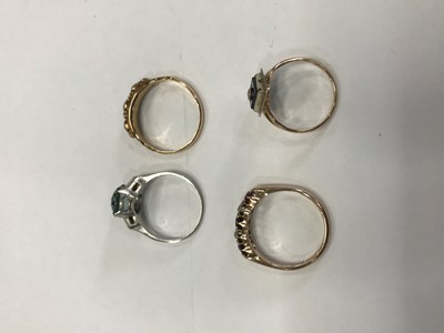 Lot 1373 - A GROUP OF FOUR RINGS
