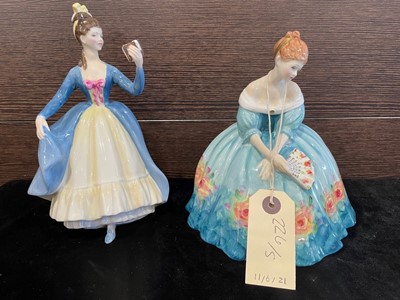 Lot 226 - A LOT OF ROYAL DOULTON FIGURES INCLUDING LEADING LADY