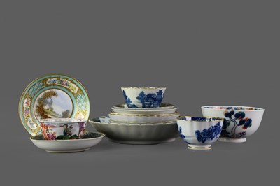 Lot 126 - A COLLECTION OF EIGHT SAUCERS, ALONG WITH FOUR BOWLS AND A DISH