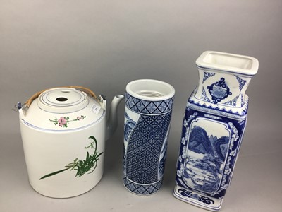 Lot 429 - A LARGE CHINESE TEA POT AND TWO BLUE AND WHITE CHINESE VASES