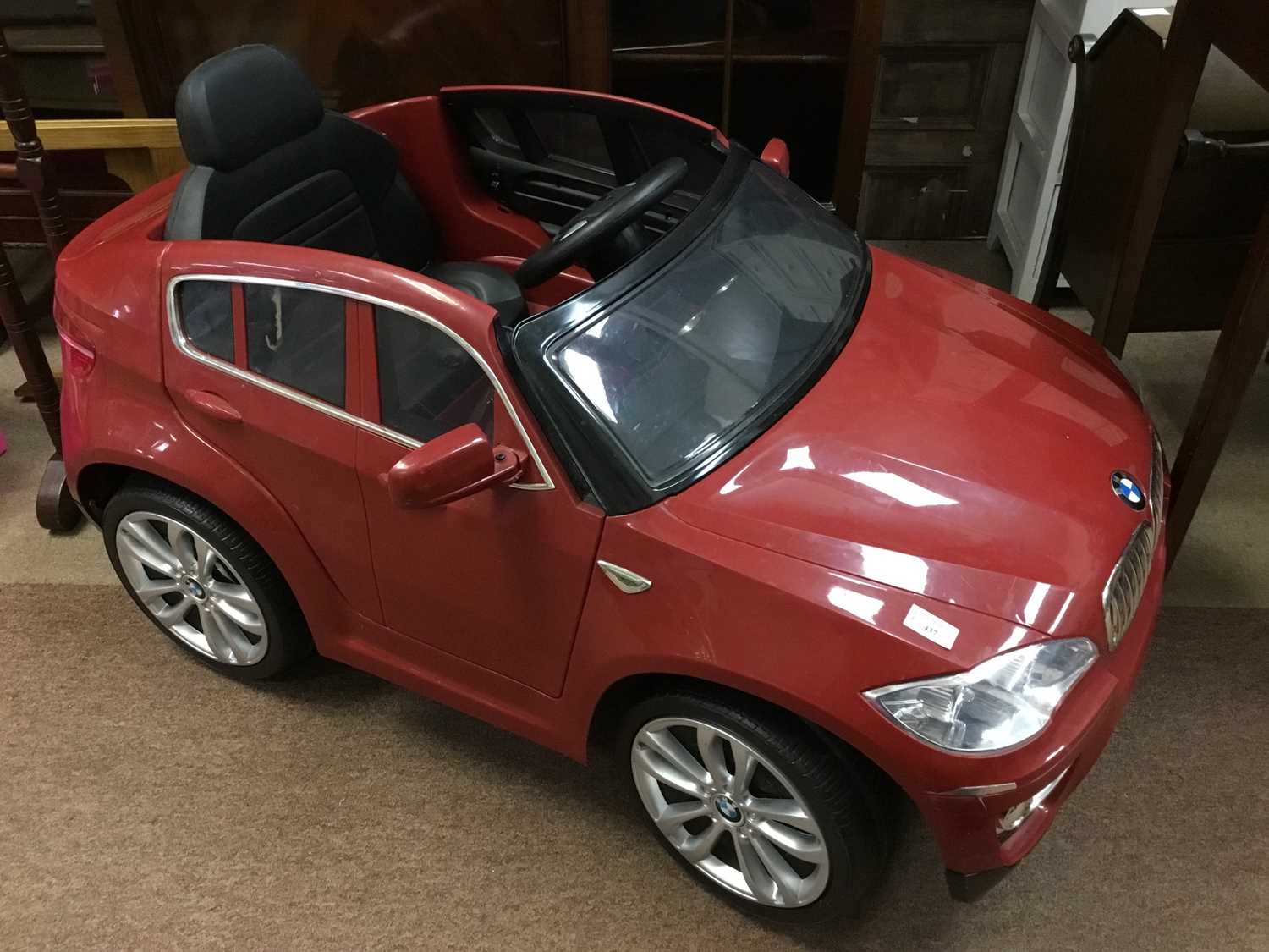 Lot 437 A BMW ELECTRIC RIDE ON CAR