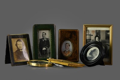 Lot 152 - A COLLECTION OF SEVEN VICTORIAN AND LATER PICTURE FRAMES