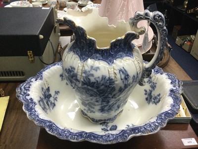 Lot 412 - A VICTORIAN BLUE AND WHITE WASH BASIN AND EWER