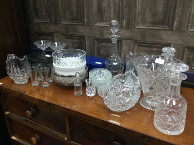 Lot 576 - A LOT OF VARIOUS GLASSWARE