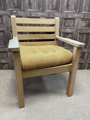 Lot 449 - A MODERN OAK ARM CHAIR