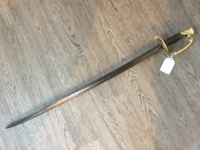 Lot 130 - A LATE 19TH CENTURY FRENCH OFFICER'S SWORD