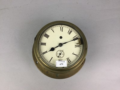 Lot 679 - A SHIP'S BULKHEAD CLOCK