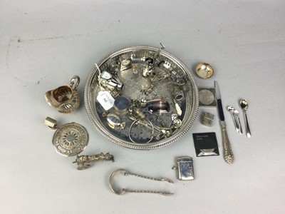 Lot 542 - A COLLECTION OF SMALL SILVER AND PLATED OBJECTS