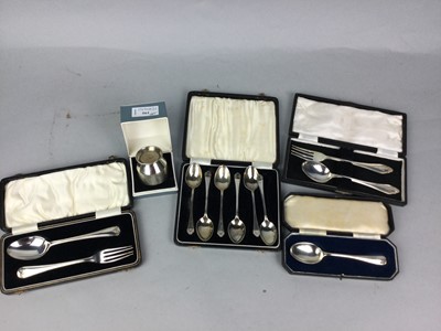 Lot 561 - A SET OF SIX SILVER TEASPOONS AND OTHER ITEMS