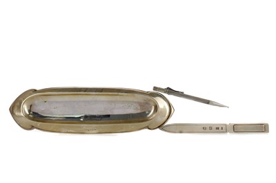 Lot 516 - A SILVER PEN TRAY, LETTER KNIFE AND TWO PENCILS
