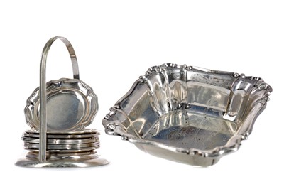 Lot 526 - AN EARLY 20TH CENTURY SET OF TWELVE CZECHOSLOVAKIAN SILVER CANAPE DISHES AND A SILVER DISH