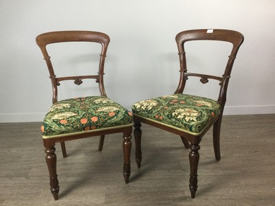 Lot 1686 - A SET OF EIGHT VICTORIAN MAHOGANY DINING CHAIRS