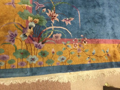 Lot 941 - A CHINESE BORDERED CARPET