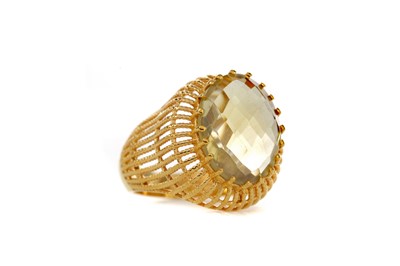 Lot 1520 - A YELLOW TOPAZ RING