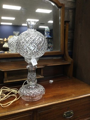 Lot 711 - A CRYSTAL TABLE LAMP