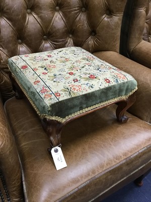 Lot 717 - A VICTORIAN WALNUT FOOTSTOOL