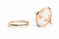Lot 46 - MID TWENTIETH CENTURY CAMEO RING hallmarks...