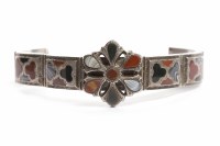 Lot 67 - SCOTTISH AGATE SET BRACELET the rectangular...