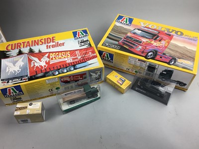 Lot 366 - A LOT OF DINKY, CORGI AND OTHER BOXED MODEL VEHICLES