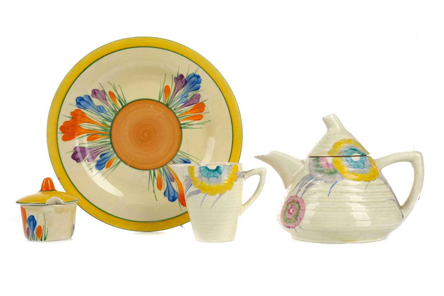 Lot 1101 - A CLARICE CLIFF TEA POT AND CREAM JUG AND OTHER ITEMS