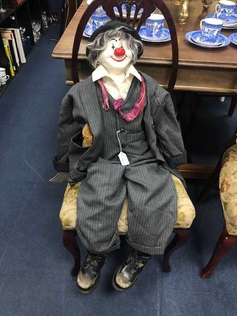 Lot 464 - A TOY CLOWN FROM THE HOBO COLLECTION CLOWN AND A SMALLER TOY