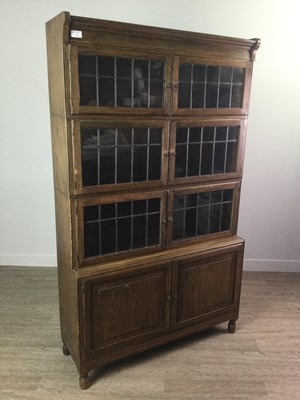 Lot 1740 - AN EARLY 20TH CENTURY OAK SECTIONAL BOOKCASE