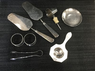 Lot 604 - A GROUP OF CHINESE SILVER ITEMS